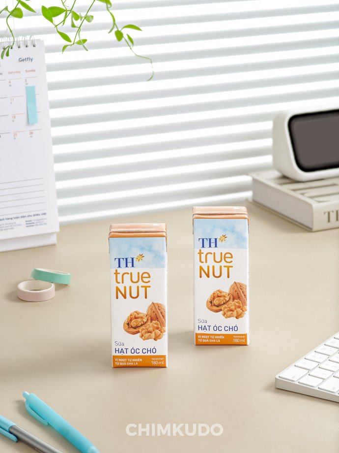 TH True Milk true Nuts office healthy