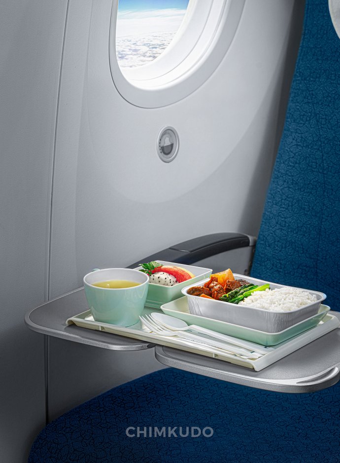 Vietnam Airlines onboard service Sai canh vuon xa sky team