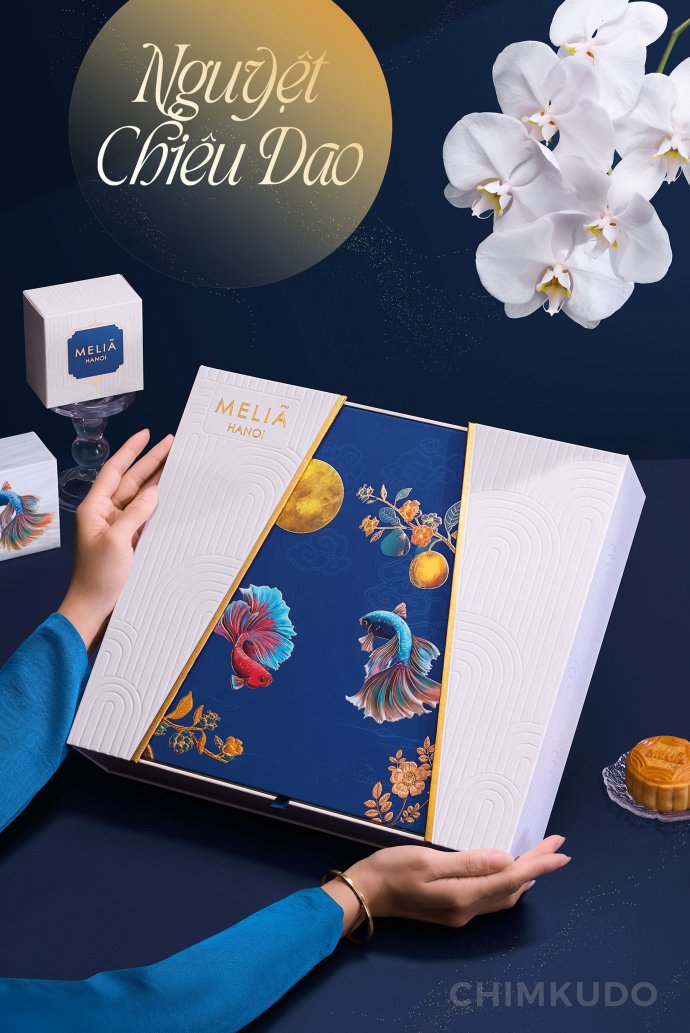melia mooncake night luxyry elegant
