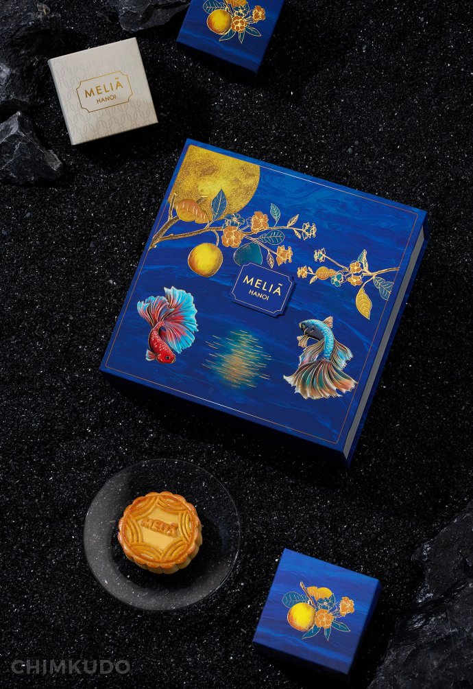 melia mooncake night luxyry elegant
