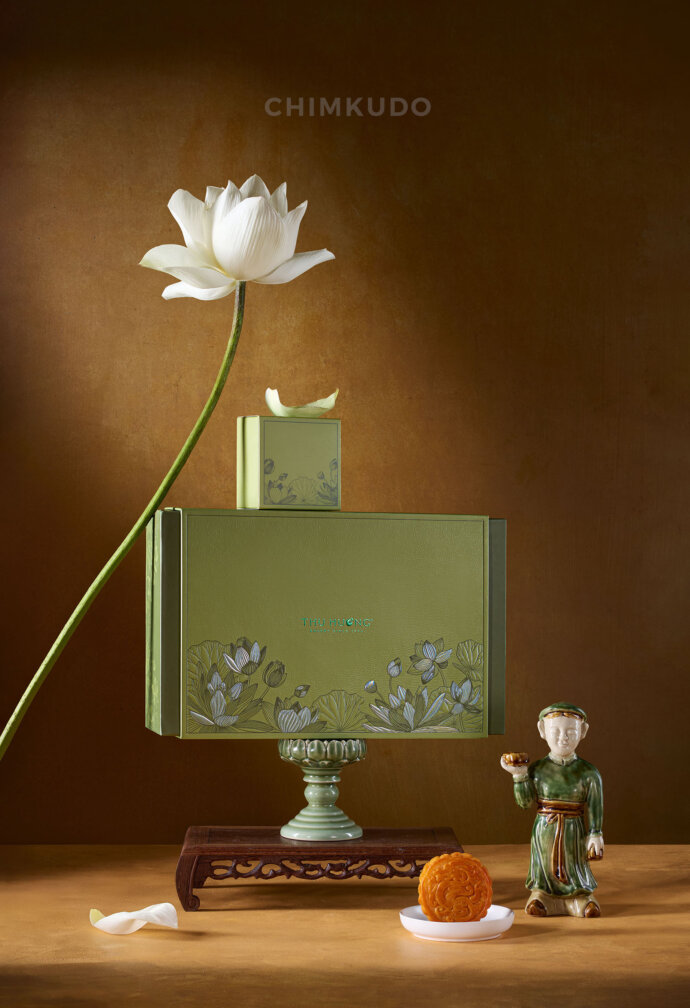 Mooncake Mid-Autumn 2025 Thu Huong Bakery